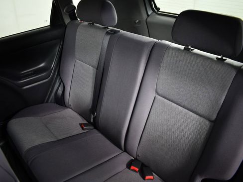 Used 2005 Pontiac Vibe image 24