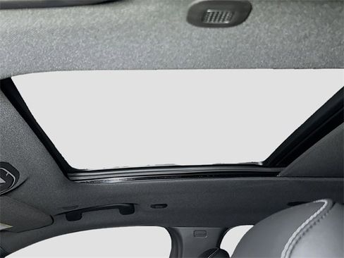 New 2025 Jeep Grand Cherokee L Limited w/ Luxury Tech Group II image 25