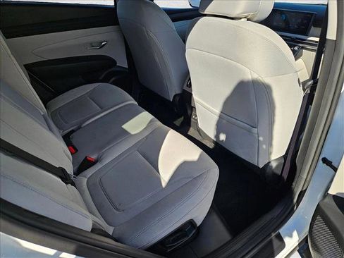 Used 2025 Hyundai Tucson SEL image 18