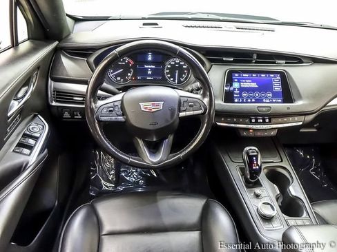 Used 2021 Cadillac XT4 Premium Luxury w/ Cold Weather Package FWD image 12