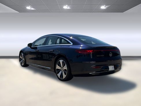 Used 2022 Mercedes-Benz EQS 450+ Sedan image 2