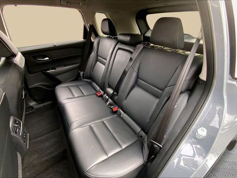 Used 2024 Nissan Rogue SL w/ SL Premium Package image 16