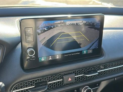 Used 2023 Honda HR-V EX-L image 16