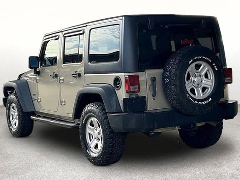 Used 2018 Jeep Wrangler Unlimited Sport image 12