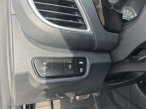 Used 2021 Kia Seltos SX image 11