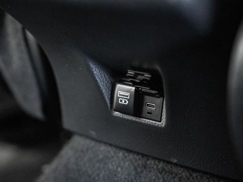 Used 2025 Toyota Camry LE FWD image 32