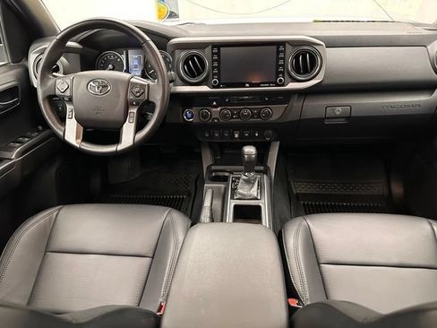 Used 2023 Toyota Tacoma TRD Off-Road w/ TRD Premium Off Road Package AWD/4WD image 7