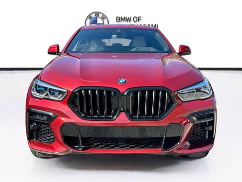 Certified 2023 BMW X6 xDrive40i w/ Executive Package image 2