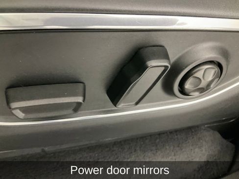 Used 2023 Jeep Wagoneer 4WD w/ Premium Group I image 30