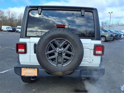 Certified 2024 Jeep Wrangler Sport S image 6