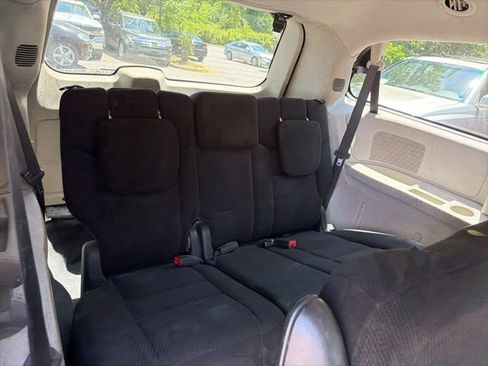 Used 2017 Dodge Grand Caravan SE w/ Power Window Group FWD image 12