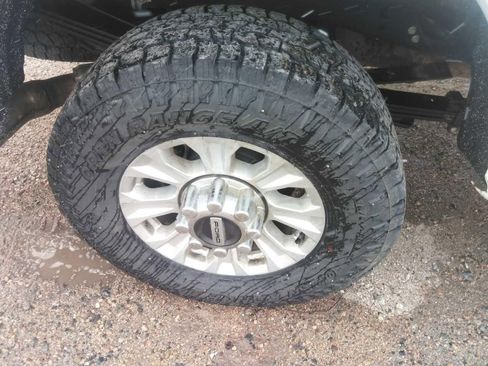 Used 2022 Ford F350 XLT w/ FX4 Off-Road Package image 12