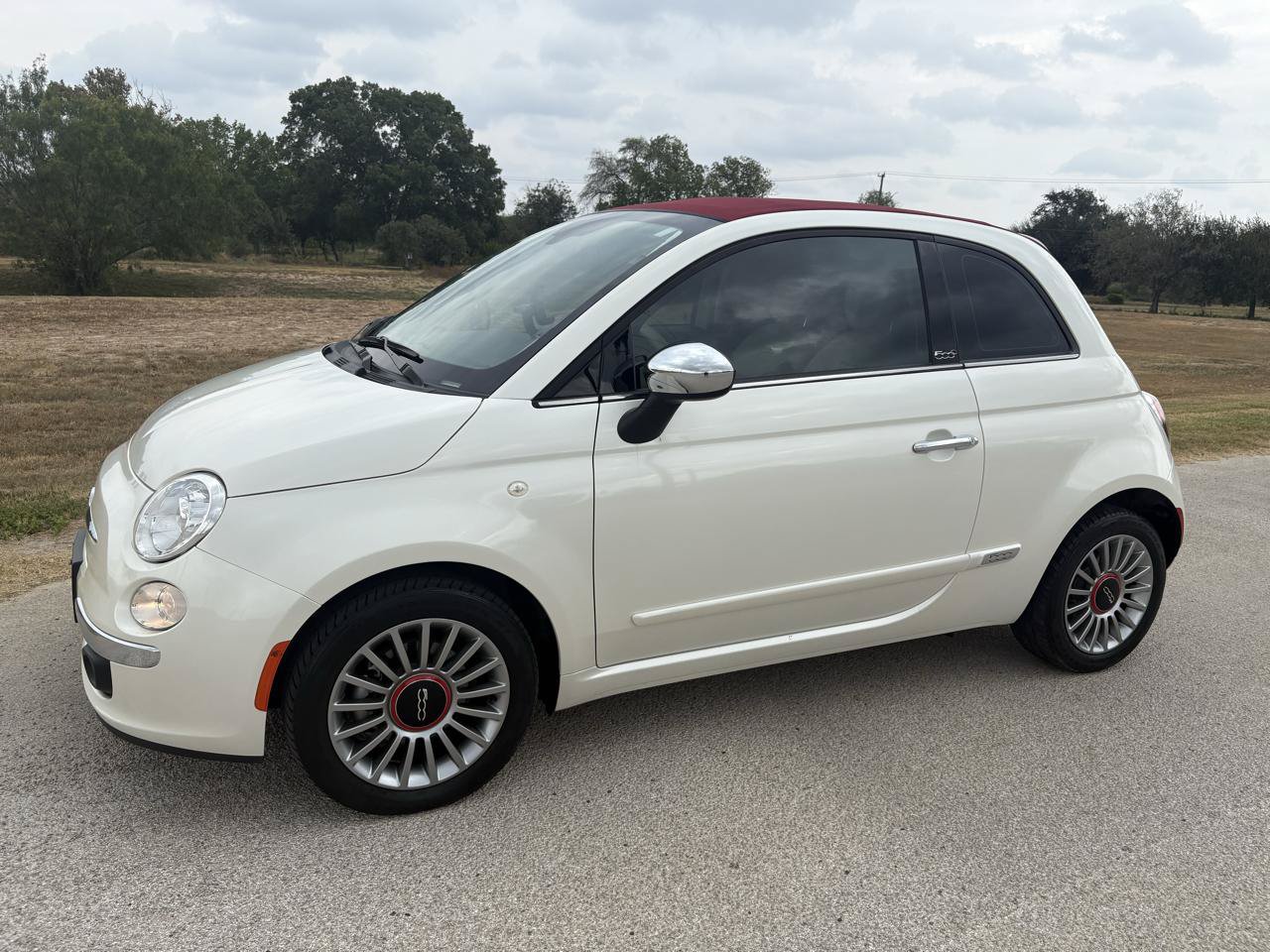 Used 2012 FIAT 500 Lounge w/ Luxury Leather Pkg FWD image 9