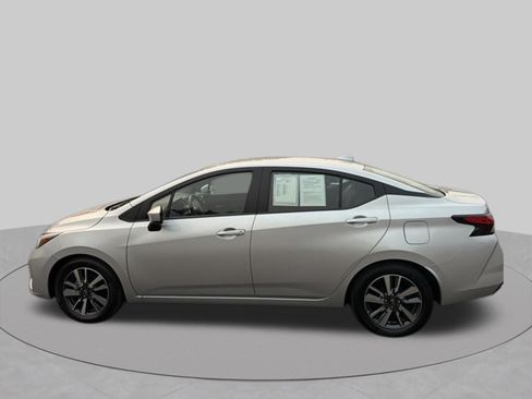 Used 2023 Nissan Versa SV FWD image 6