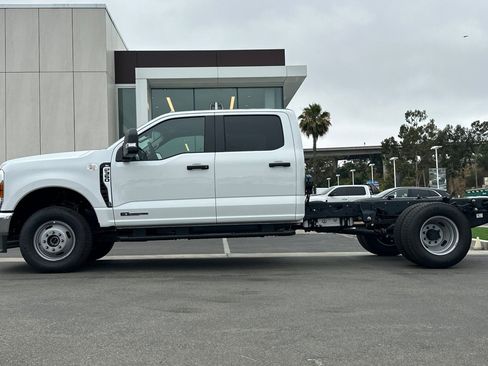 New 2026 Ford F350 XL w/ XL Chrome Package AWD/4WD image 6