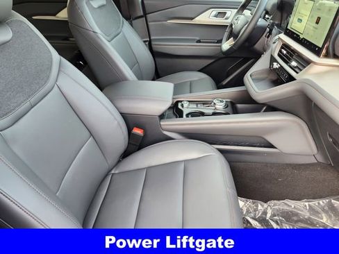 New 2026 Ford Explorer Active w/ Active Comfort Package image 14