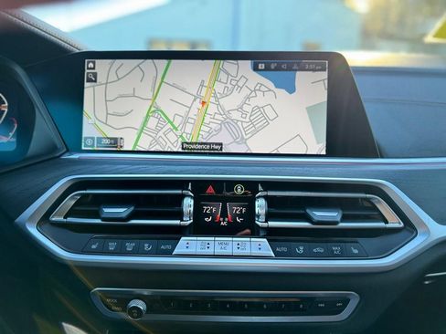 Used 2022 BMW X7 xDrive40i w/ Premium Package image 14