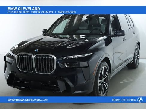 Certified 2025 BMW X7 xDrive40i w/ M Sport Package image 1