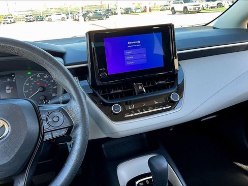 Used 2023 Toyota Corolla LE image 7