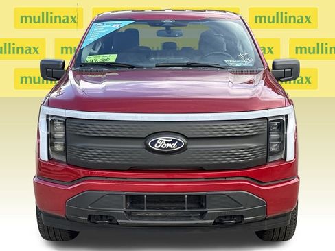 Certified 2025 Ford F150 Lightning XLT w/ Max Trailer Tow Package image 15