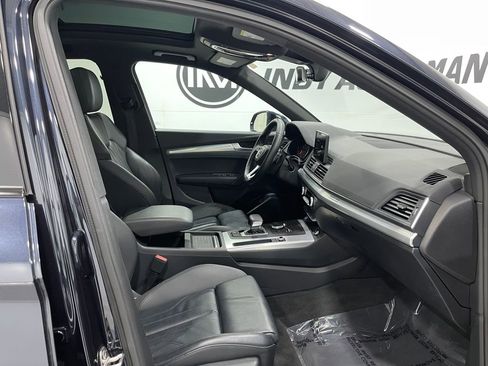 Used 2020 Audi Q5 2.0T Premium w/ Titanium Sport Package image 32