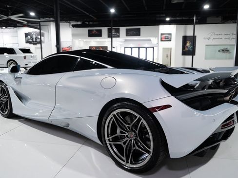 Used 2018 McLaren 720S image 5