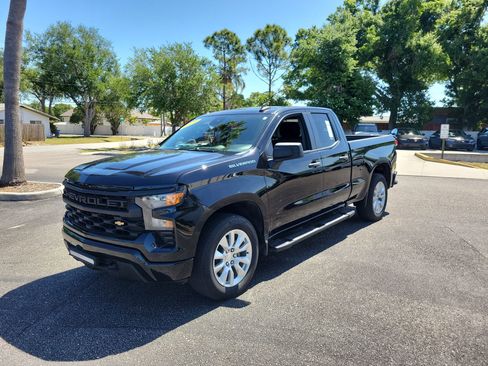 Used 2024 Chevrolet Silverado 1500 Custom RWD image 10