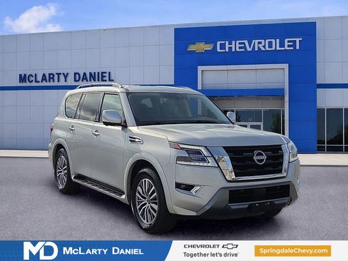 Used 2024 Nissan Armada SL AWD/4WD image 1
