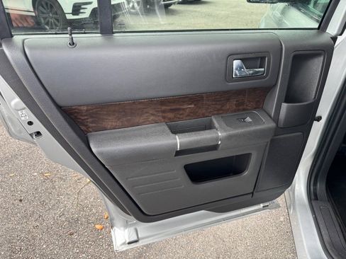 Used 2013 Ford Flex Limited FWD image 40