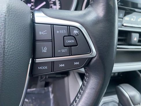 Certified 2020 Toyota Highlander XLE image 26