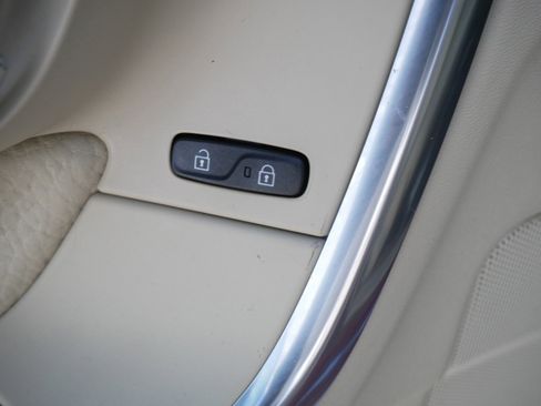 Used 2014 Volvo S60 T5 image 17