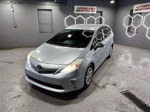 Used 2012 Toyota Prius V Two FWD image 2