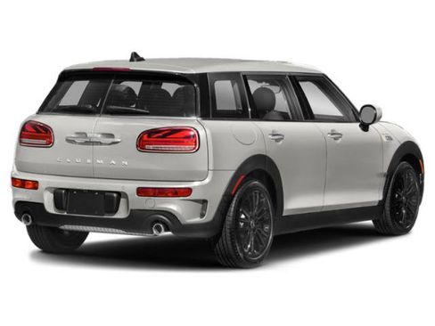 Used 2022 MINI Cooper Clubman S w/ Signature Upholstery Package FWD image 2