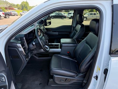 Used 2025 Ford F250 Lariat AWD/4WD image 11