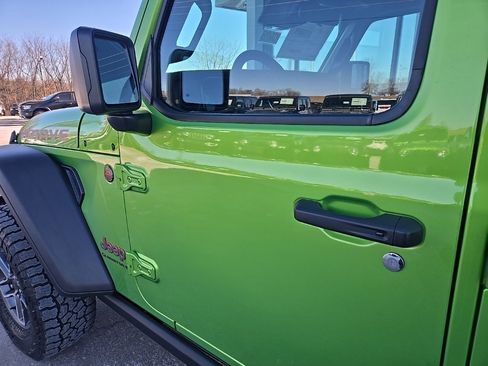 New 2026 Jeep Gladiator Mojave image 32