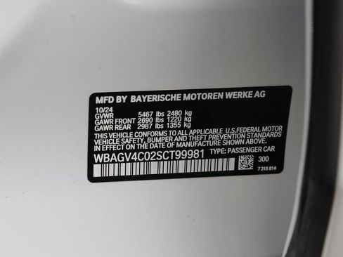 Certified 2025 BMW 840i xDrive w/ M Sport Professional Package image 26