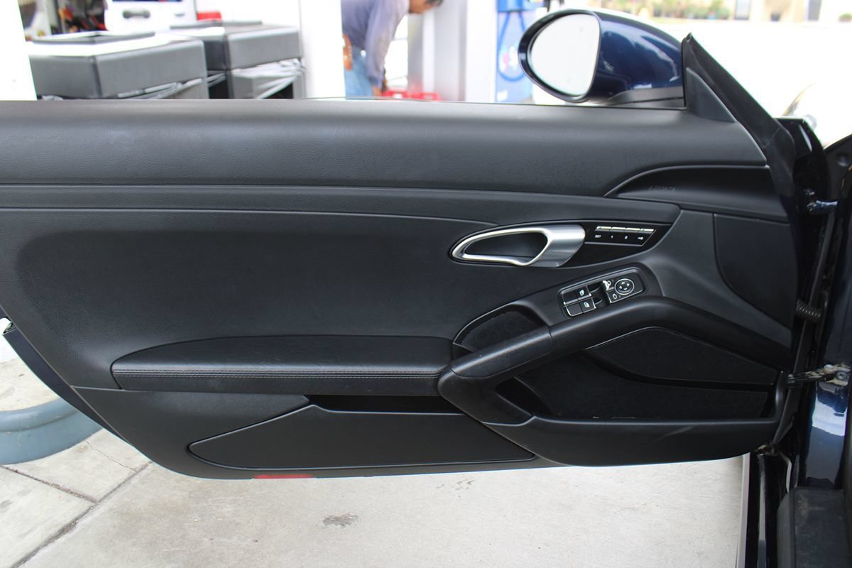 Used 2018 Porsche 718 Boxster S RWD image 43