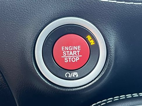 Used 2020 Dodge Challenger SRT Hellcat RWD image 28