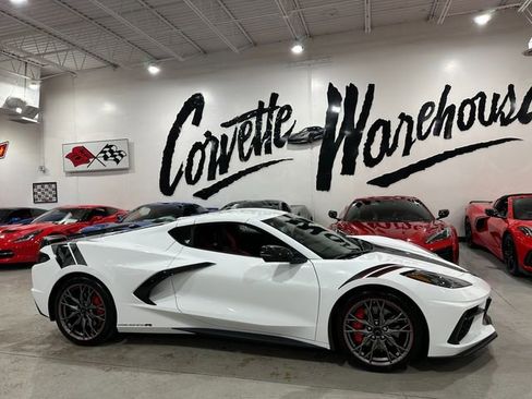Used 2024 Chevrolet Corvette Stingray Preferred Cpe w/ Z51 Performance Package image 27