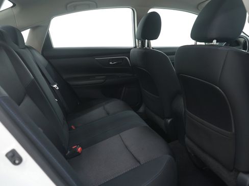 Used 2017 Nissan Altima 2.5 SR image 12