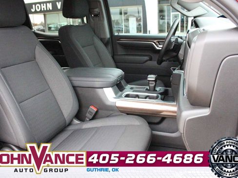 Used 2024 Chevrolet Silverado 1500 RST image 17