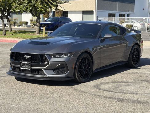 Used 2024 Ford Mustang GT Premium image 8