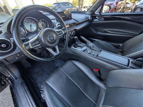 Used 2024 MAZDA MX-5 Miata RF Grand Touring image 11