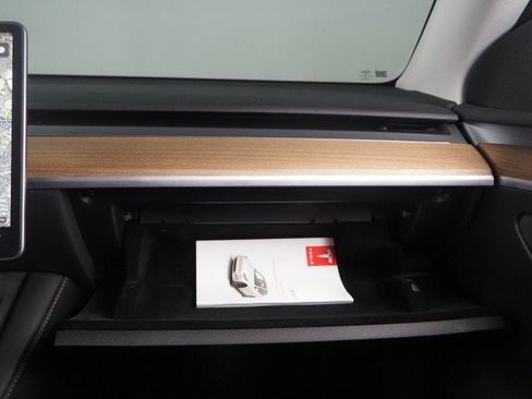 Used 2023 Tesla Model Y Long Range AWD/4WD image 40