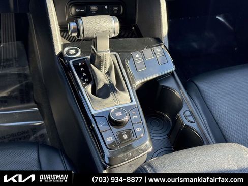 Used 2024 Kia Sportage EX image 12