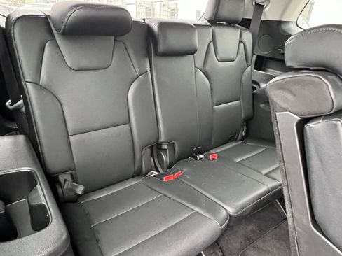 Certified 2024 Kia Telluride EX image 17