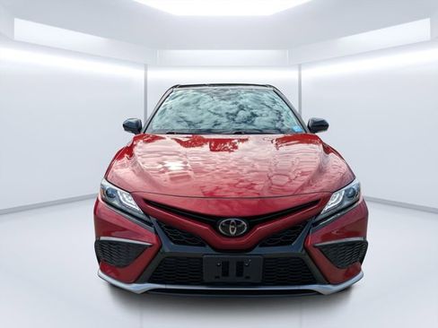 Used 2023 Toyota Camry XSE FWD image 8