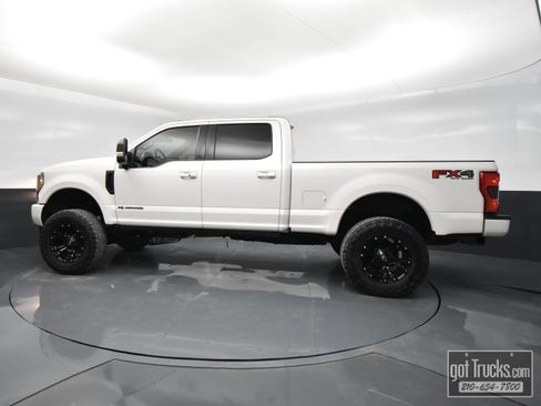 Used 2019 Ford F250 Lariat w/ Lariat Ultimate Package image 3