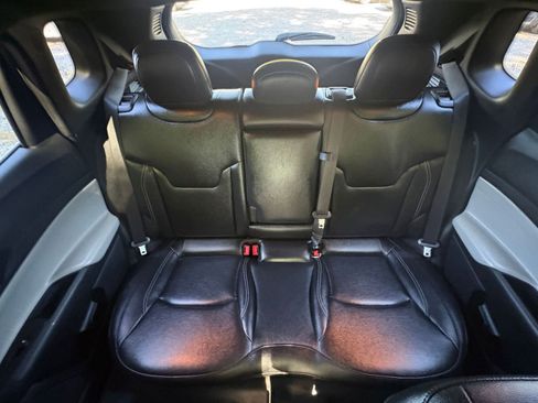 Used 2025 Jeep Compass Limited AWD/4WD image 37