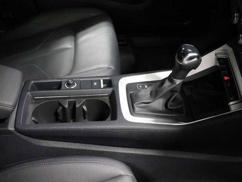 Certified 2025 Audi Q3 2.0T Premium w/ Convenience Package image 20